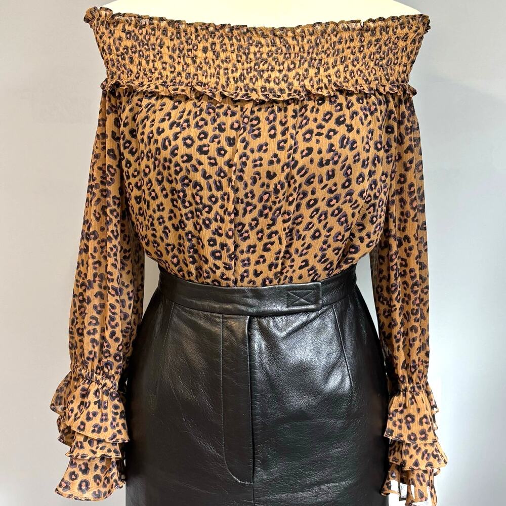 CeCe Leopard Print Off Shoulder Ruffle Blouse S Mob Wife Maximalist Cheetah
